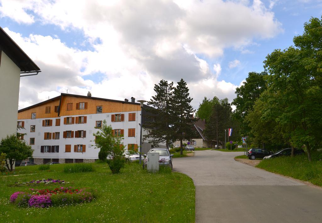 Sole Mio Apartment Plitvička Jezera Exterior foto